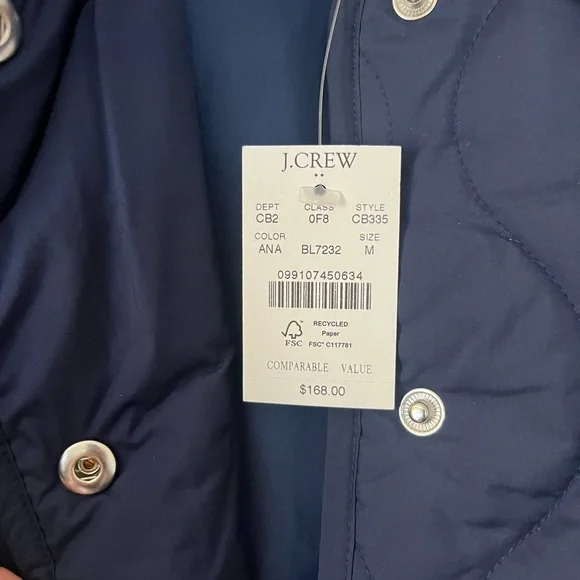 Great transition piece! NWT quilted barn jacket - Picture 3 of 6